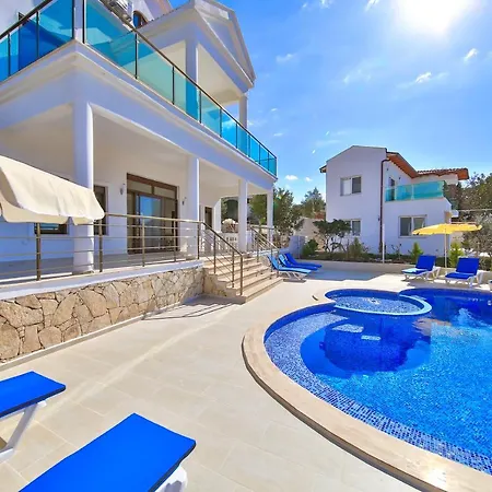 Blue Sea View Peninsula