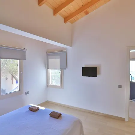 Blue Sea View Peninsula Villa