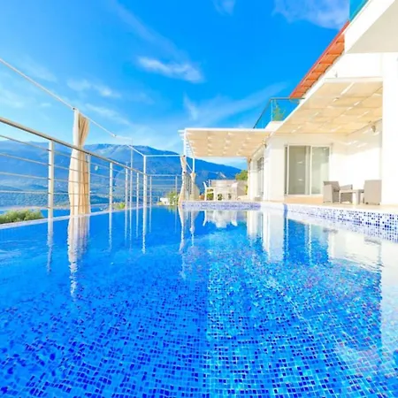 Blue Sea View Peninsula *