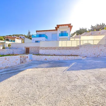 Blue Sea View Peninsula