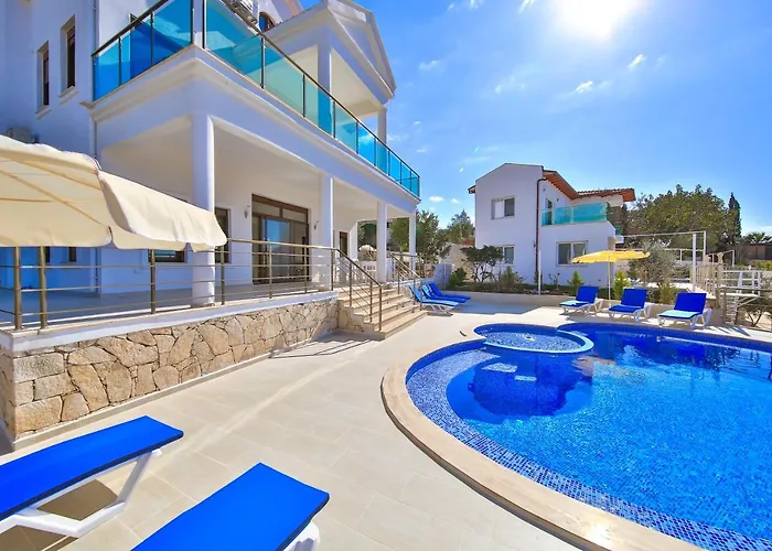 Blue Sea View Peninsula