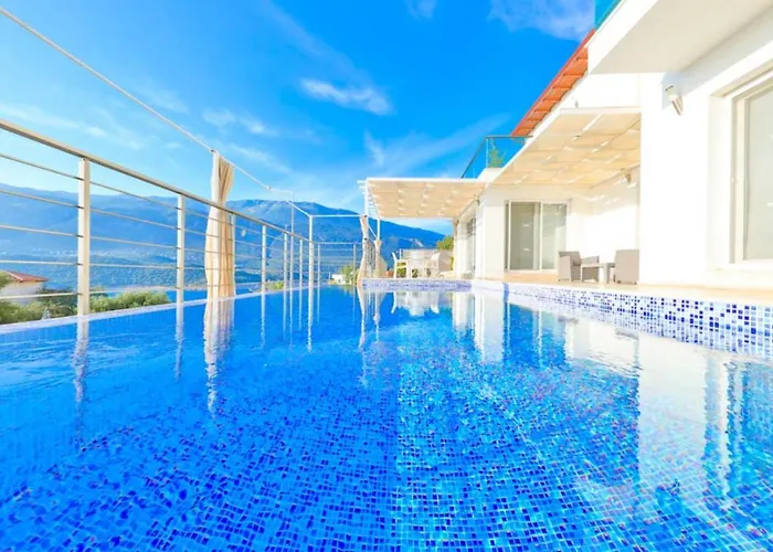 Blue Sea View Peninsula *