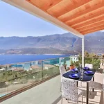 Blue Sea View Peninsula *