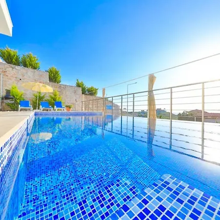 Blue Sea View Peninsula