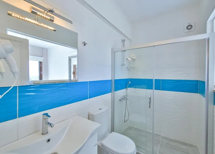 Blue Sea View Peninsula Villa *