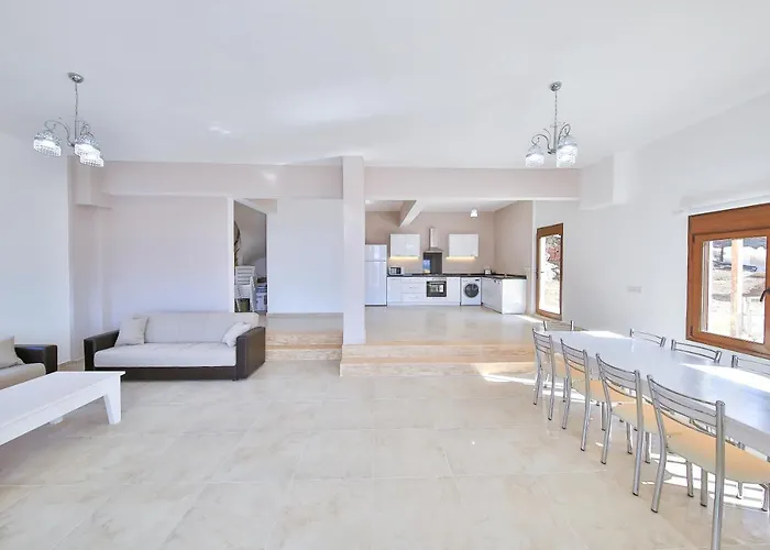 Blue Sea View Peninsula