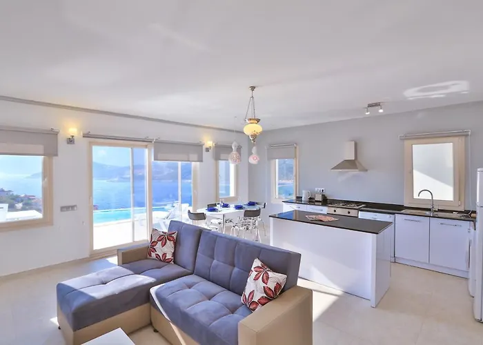 Blue Sea View Peninsula