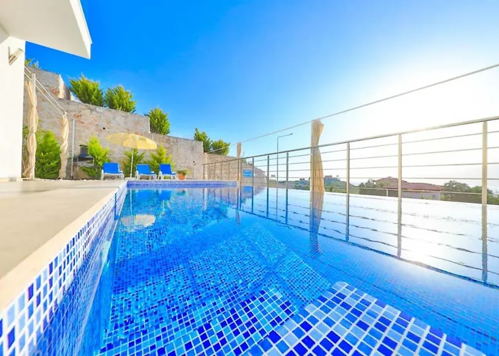 Blue Sea View Peninsula