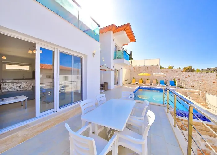 Blue Sea View Peninsula